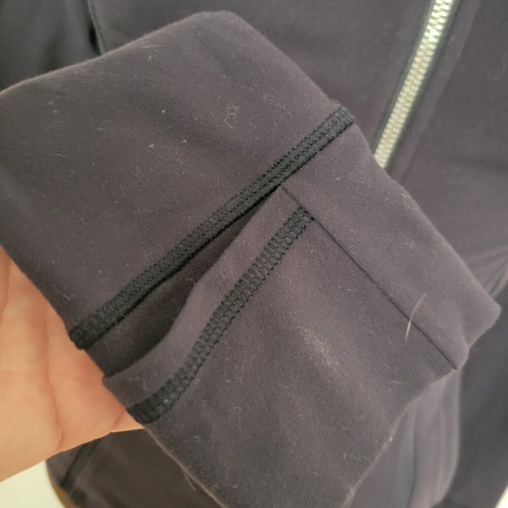 Lululemon Navy Blue Running Jacket Size 10 - Picture 5 of 8